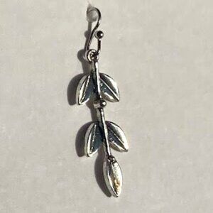 Lightweight, Dainty, Petite, Detailed Silver Tone Leaf Design Drop Earrings